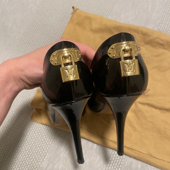 Louis Vuitton Heels - Picture 8 of 14